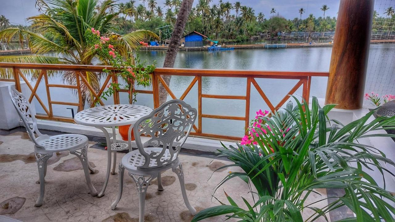 Vala House Hotel Cherai Beach Exterior foto