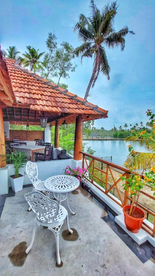 Vala House Hotel Cherai Beach Exterior foto