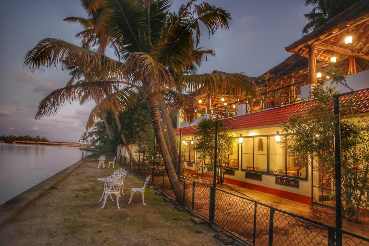 Vala House Hotel Cherai Beach Exterior foto